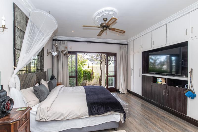 6 Bedroom Property for Sale in Plumstead Western Cape
